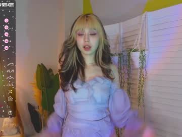 girl
        y_u_m_i_k_a cam image #1042245