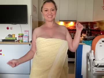 girl
        kiradivine cam image #1904851