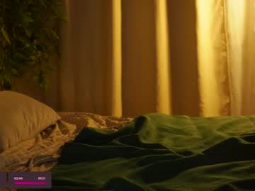 girl
        lizzy_blaze cam image #6253003