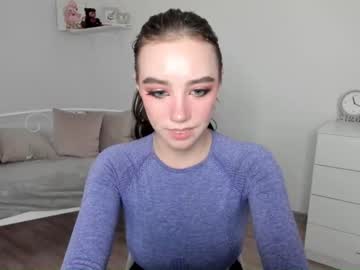 girl
        vi_vi_an cam image #1798830