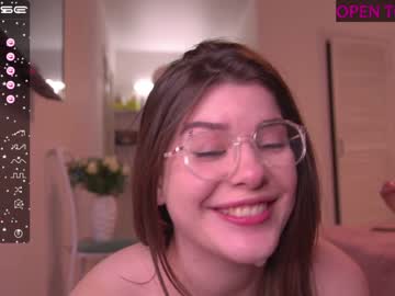 girl
        lana_rosy cam image #4151386