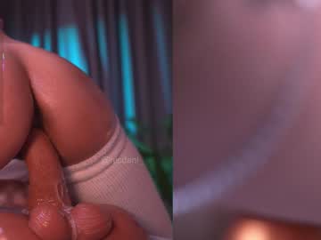 girl
        nicdani_1 cam image #6656959