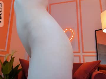 girl
        alice_tucci cam image #4096905