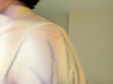 girl
        smallsheryl__ cam image #4569147