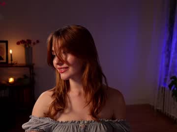 girl
        alisonrouge cam image #3689383