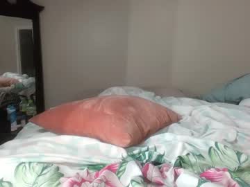 couple
        daddylilbab cam image #4152407