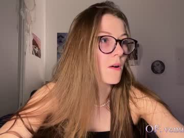 girl
        venusenvyx cam image #3812465
