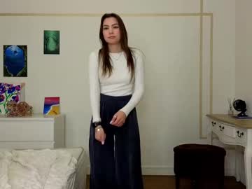 girl
        fannydowlen cam image #4342177