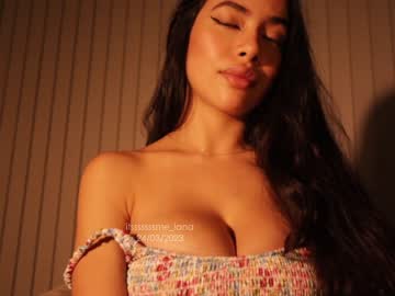 girl
        itsssssssme_lana cam image #1163098