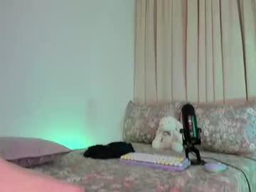 girl
        kitty__sophie cam image #6834513