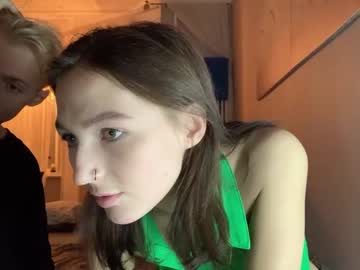 couple
        witch_witch99 cam image #191021