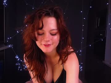 girl
        lorienn cam image #2290757