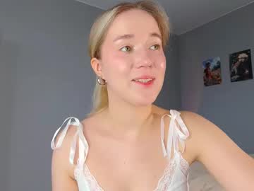 girl
        aluntick cam image #6452974