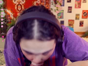 girl
        chery_lady22 cam image #6622185