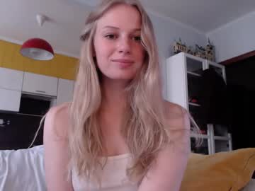 girl
        magic_couple13 cam image #1474889