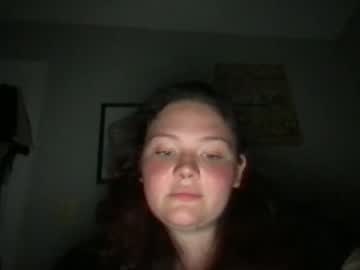girl
        curvycutie022 cam image #2326214