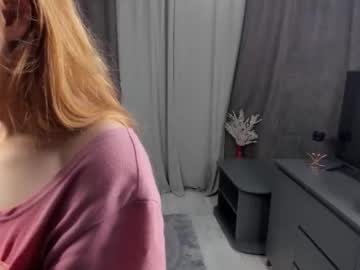 girl
        lorettacodd cam image #4613659