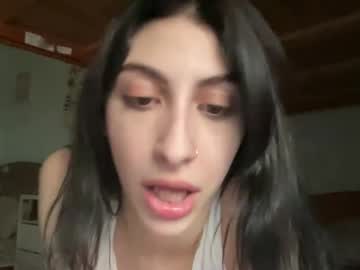 girl
        sup3rn0v4g1rl cam image #6181134