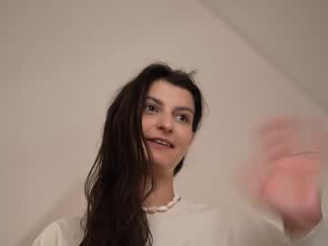 girl
        eva_ro cam image #6203013