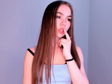 girl
        joanstrickland cam image #1391614