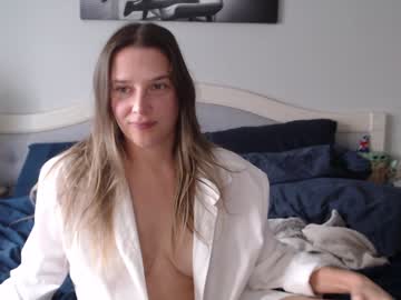 girl
        bluexstacey cam image #4854915