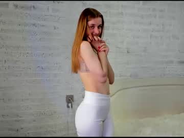 girl
        sunny_blush cam image #1869844