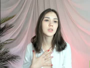 girl
        baileywalton cam image #3182456