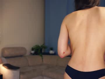 girl
        veronaalvey cam image #5525051