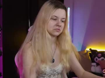 girl
        agnesscarterr cam image #6509420