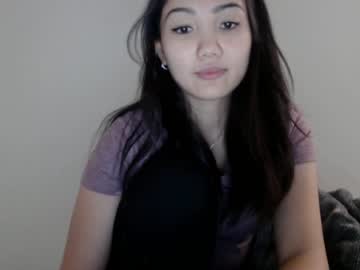 girl
        london_tipton cam image #2931156