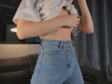 girl
        mesoroydarlin cam image #171279