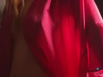 girl
        lalalexa cam image #4574631