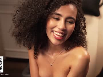 girl
        amnie_ cam image #1887231