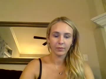 girl
        sarahfoxe cam image #2721746