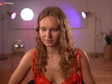 girl
        chillwithkira cam image #1707243