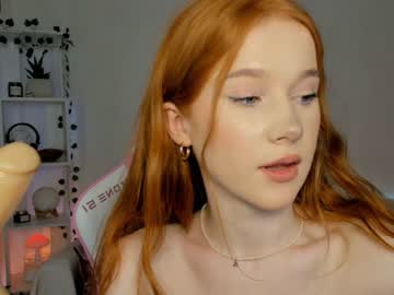 girl
        madeline_jackson cam image #2628204