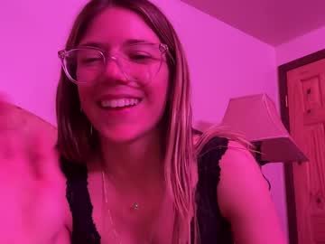 girl
        oliviahansleyy cam image #6213170