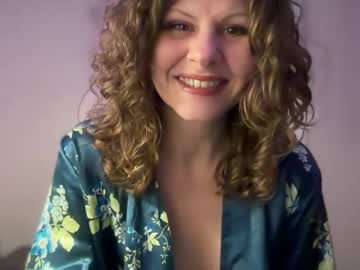 girl Live Cam Girls Love To Strip Naked For Their Viewers with leahsparkles
