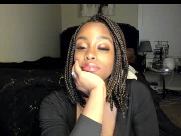 girl
        napudi1 cam image #2937767