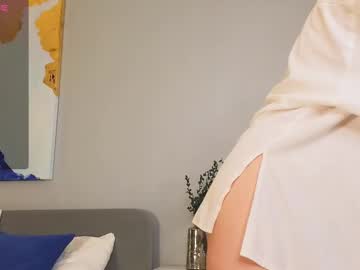 girl
        cuteemia__ cam image #6013562