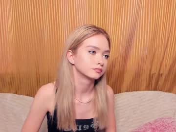 girl
        h0lyangel cam image #3283800