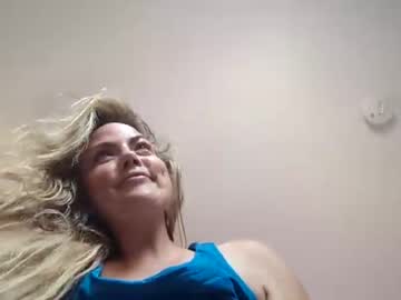 girl
        kateskurves cam image #4254442