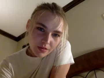 girl
        natashavarga cam image #3575444