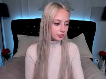 girl
        alicebels cam image #6406695