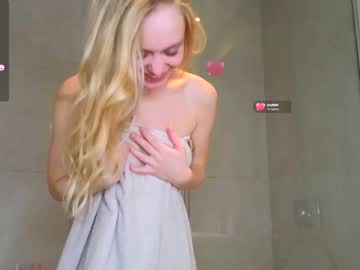 girl
        stacy_fanning cam image #3520229