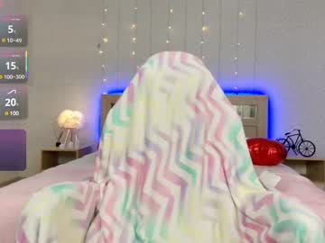 girl
        olivia_shy_ cam image #6376692