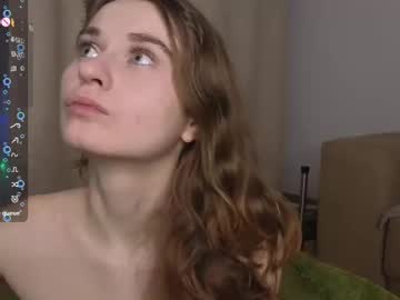 girl
        lolliruth cam image #6110854