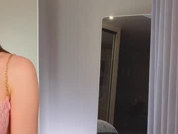 girl
        itwasinsimpsons cam image #3248965