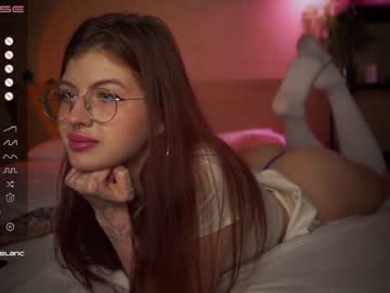 girl
        migurtt cam image #593066