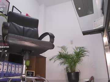 girl
        alissagodess cam image #5231162
